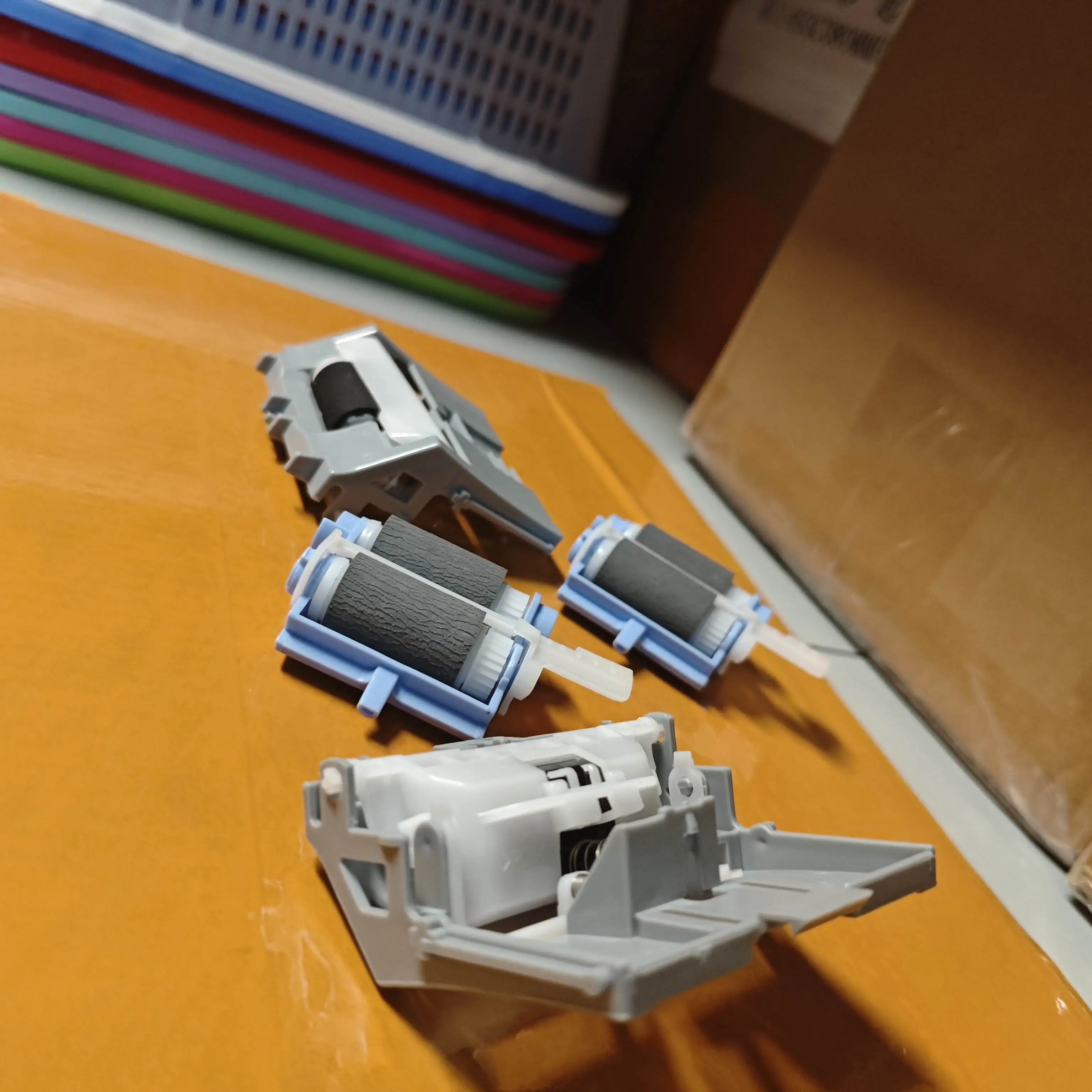 

10sets F2A68-67913 RM2-5752-000 Separation Pickup Roller for HP M501 M506 M507 M527 M528 for CANON D1620 D1650 LBP312