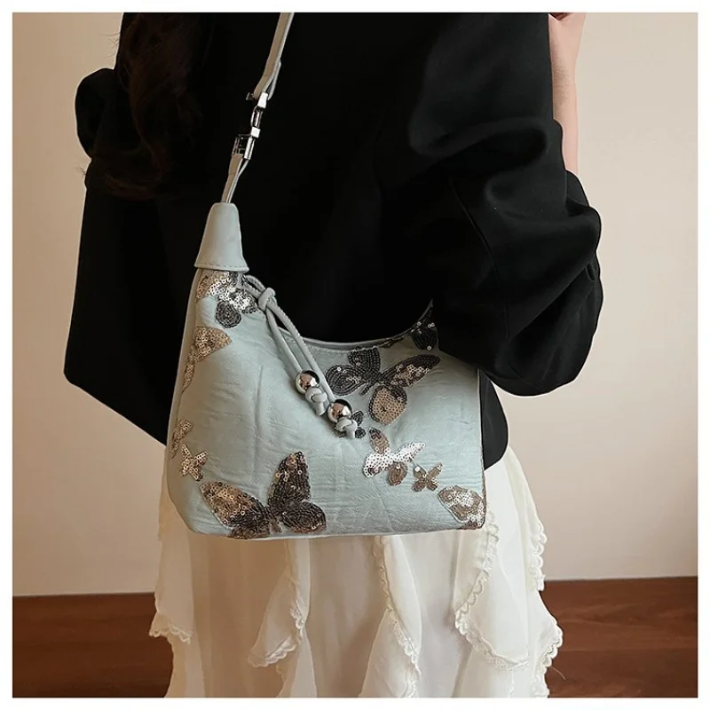 

Artisan Crafted Woven Straw Tote For Women Summer Beach Bag With Leather Accents And Handmade Boho Details