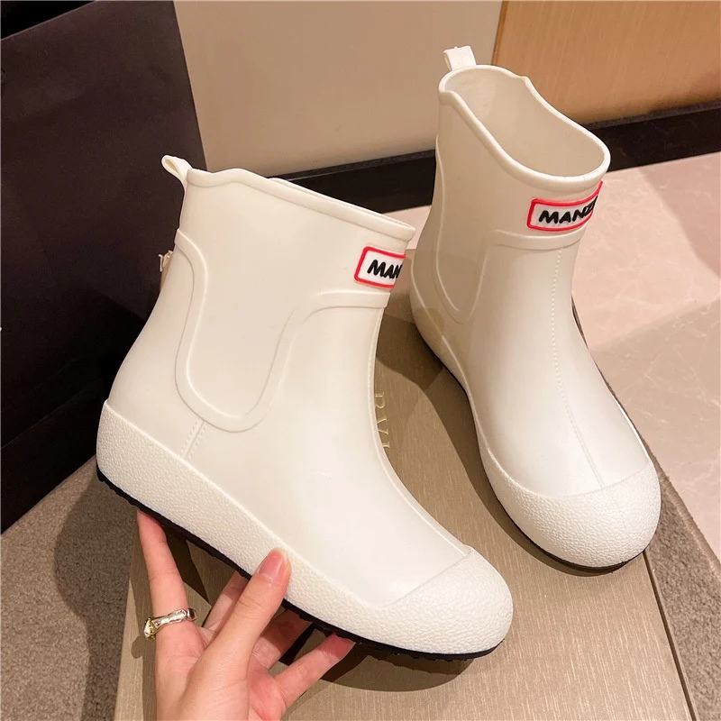 

Women's Mid-Calf Casual Fashionable Waterproof Slip-Resistant Warmth Rain Boots Wear-Resistant EVA Spring Autumn Season