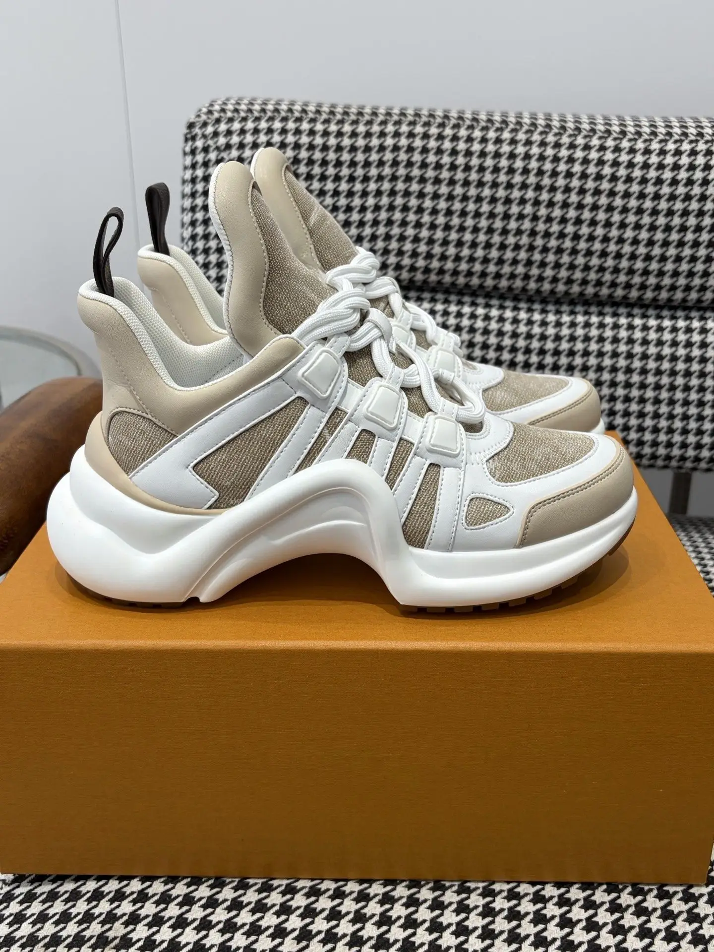 Unisex Beige White Chunky Sneakers Canvas Faux Leather Splicing Lace Up Thick Sole Street Shoes