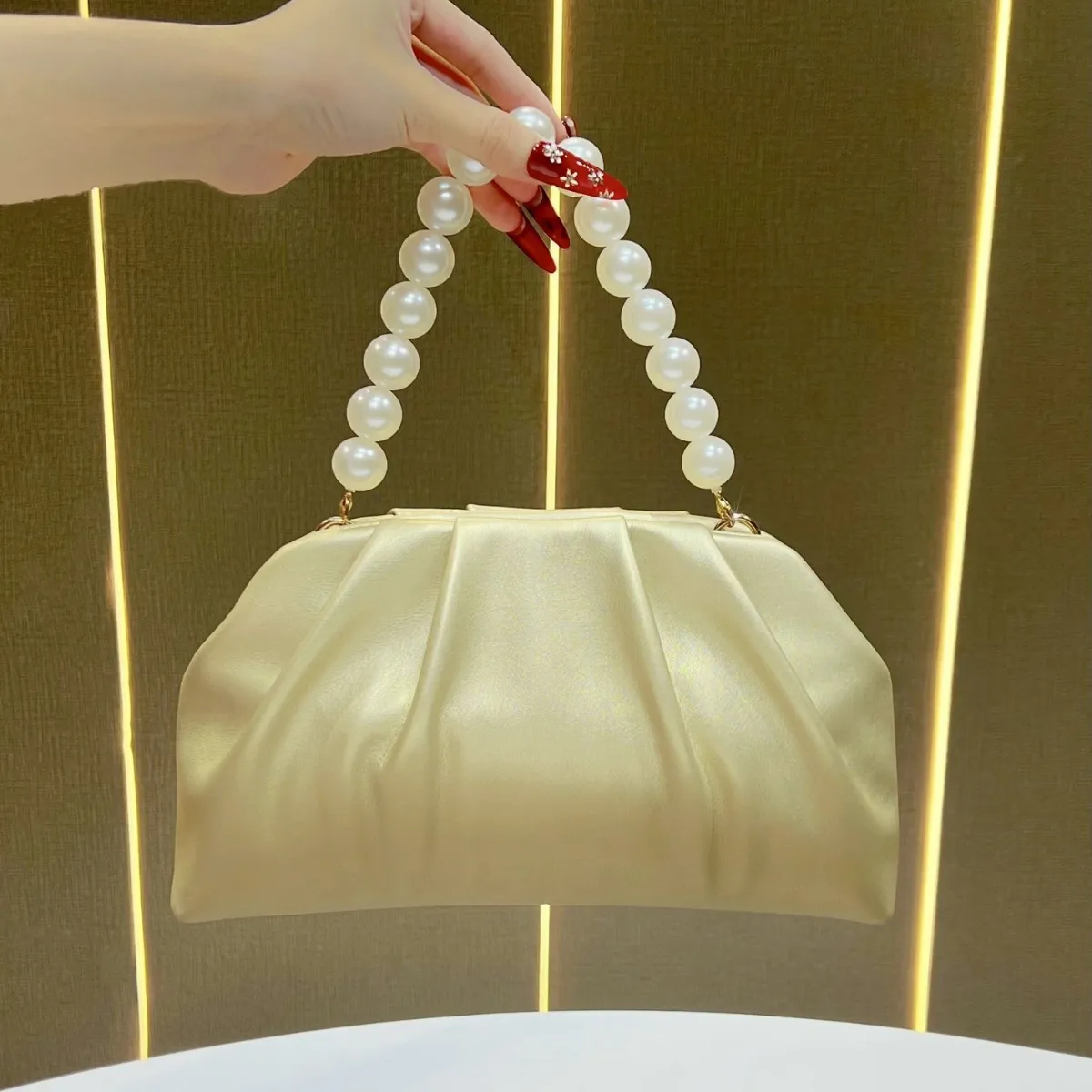 

Fashion Popular Ladies Small Handbags Retro Trendy Pure Color Small Cluthch With Chain Shoulder Bag Crossbody For Women Party