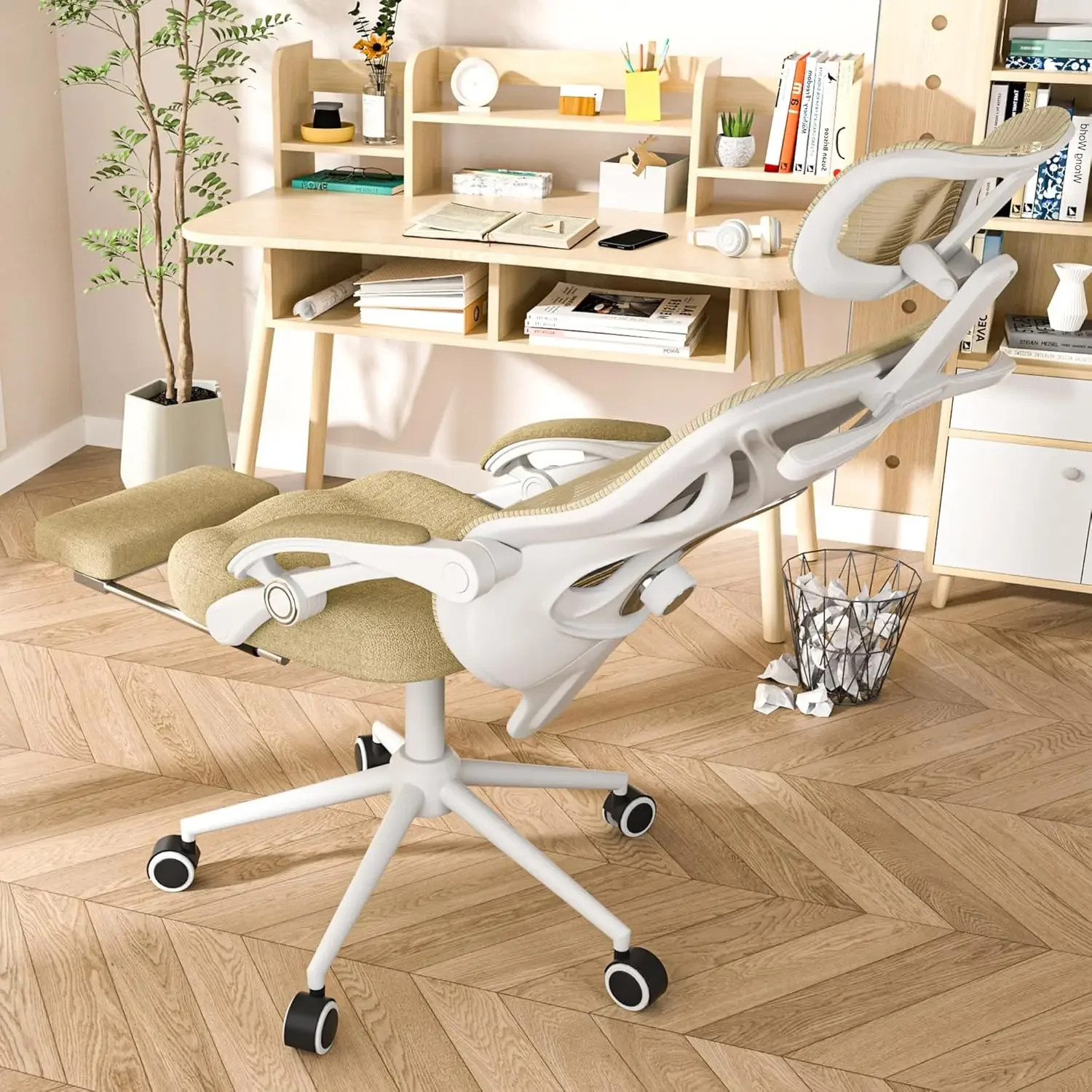 

Ergonomic Office Chair Adjustable Lumbar Headrest 90-160 Reclining Footrest Breathable Mesh Back Home Office