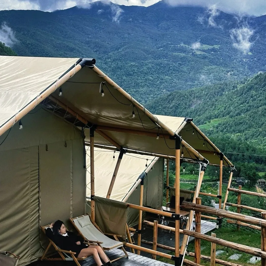 Customized Extra-Large Luxury Hotel Tent for Camping Square Shape with Double Layers Sunshade & Rainproof for Wild Holiday House