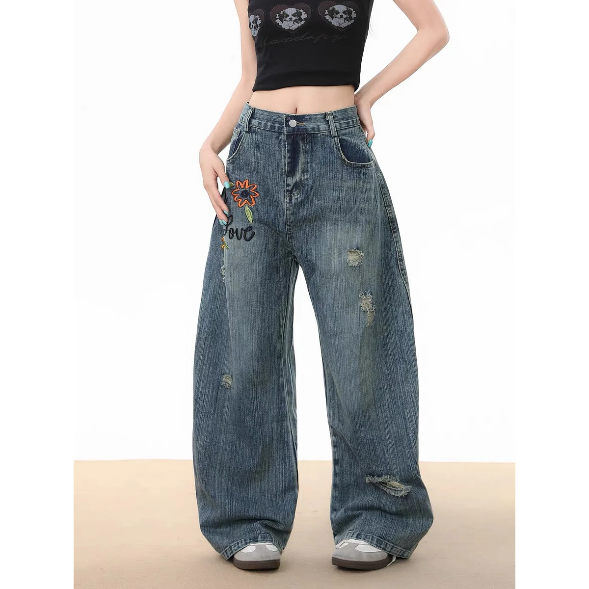 Calças Jeans Femininas Retrô Americanas Estilo High Street com Bordado Floral Lavado, Corte de Faca, Soltas, Desbotadas, Pern...