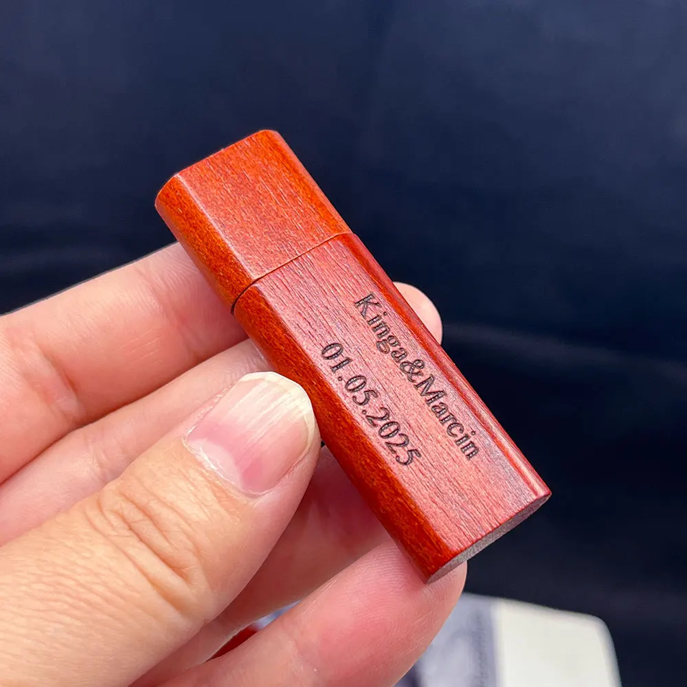 30개 묶음 무료 맞춤 로고 USB2.0 플래시 드라이브 128GB 메모리 스틱 64GB 호두나무 고속 펜 드라이브 32GB 창의적인 선물 U 디스크