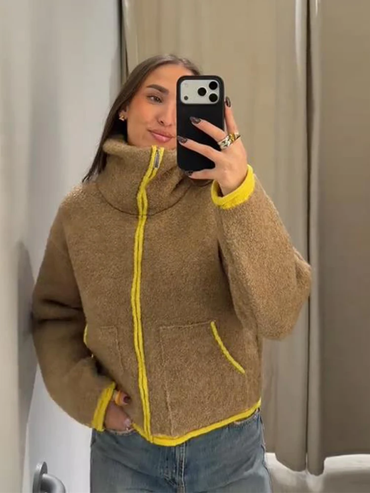 سترات شتوية جديدة لعام 2025 سترات نسائية عصرية فضفاضة بألوان متباينة معاطف بسحاب ملابس خروج غير رسمية ملابس خارجية سميكة