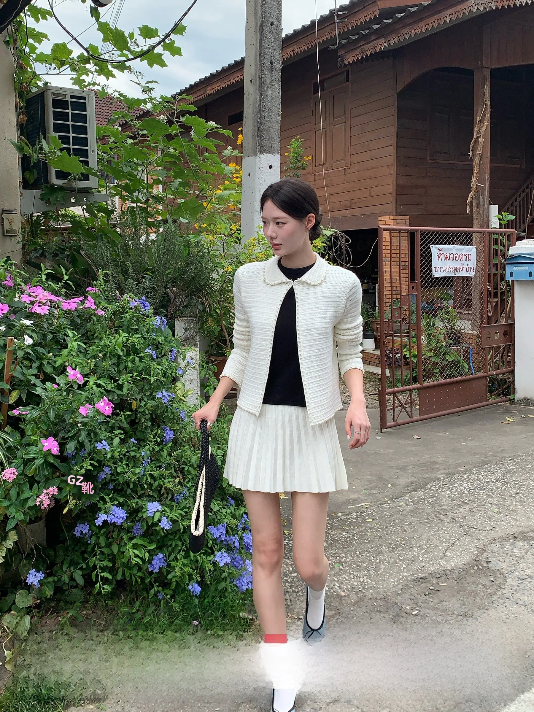 

Dream Holiday Early Spring Korean Style Pearl Embellished Sweater Cardigan A-Line Skirt Set Women's Casual Wear