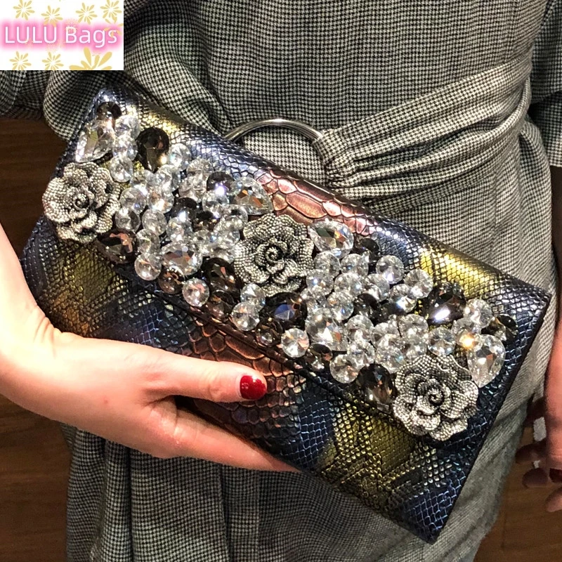 

Luxury Cowhide Leather Diamonds Purses Women Clutch Bag Female Chain Serpentine Wallets Ladies Small Crossbody Mobile Phone Bags