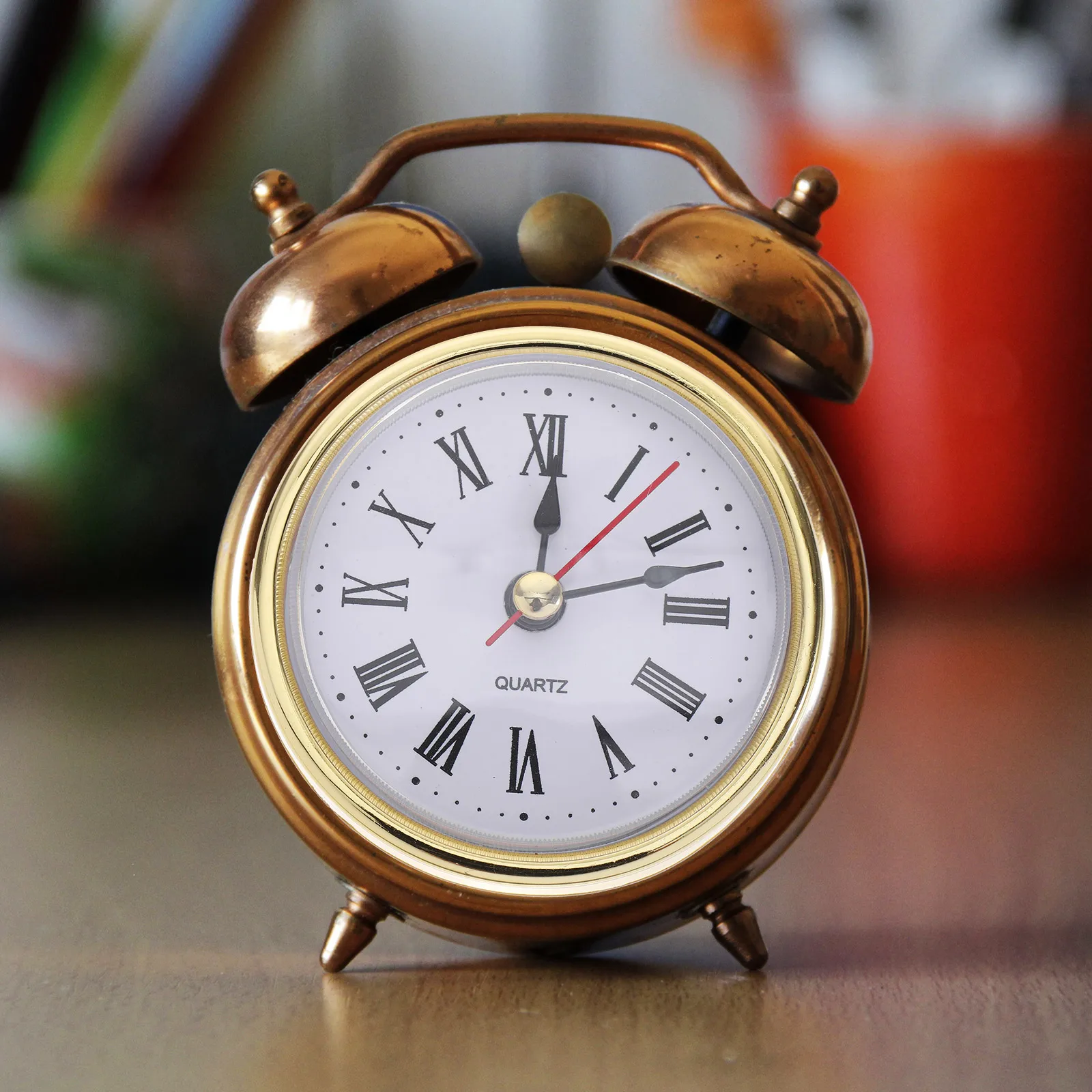 

2Pcs Embedded Clock Inserts 65mm Round Retro Roman Numeral Quartz Movement Replacement for Wall Living Room Bedroom