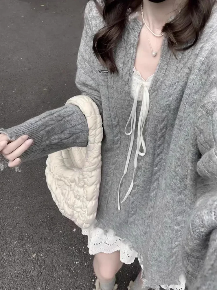 

Женский трикотажный комплект из двух предметов, свитер с V-образным вырезом и длинным рукавом и ТРАПЕЦИЕВИДНОЕ белое платье-комбинация с высокой талией, модный костюм в Корейском стиле на осень