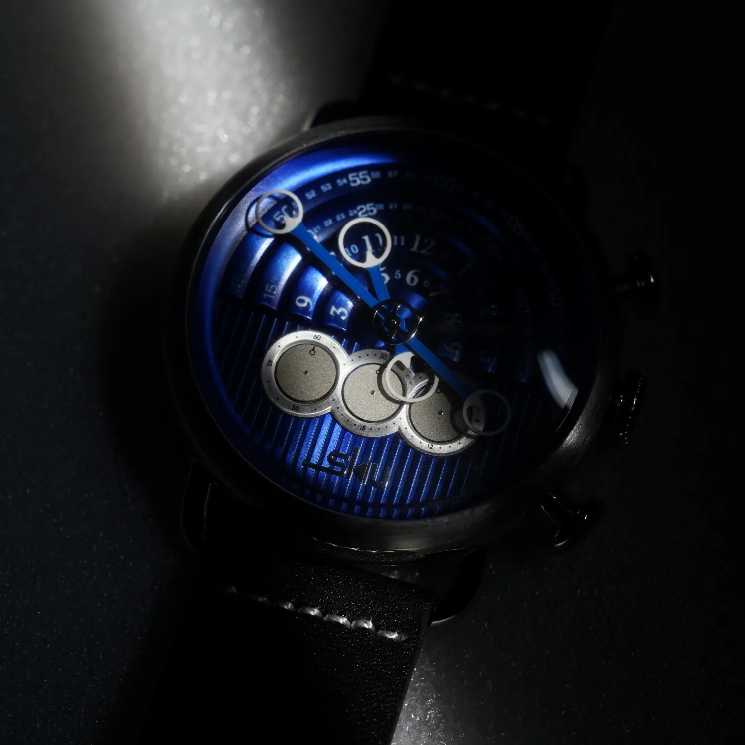 ساعة SKU Xeric Series للرجال على الإنترنت المشاهير الإلكترونية المد مضيئة كوارتز إبداعية للرجال