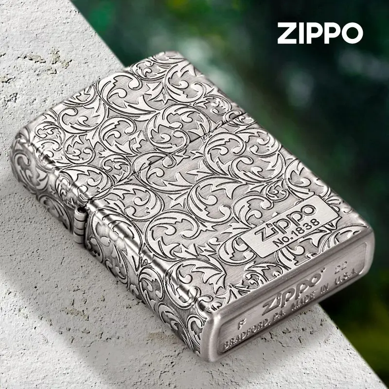 Oryginalna zapalniczka Zippo z pięciostronnym wzorem arabeski, logo na boku, idealny prezent urodzinowy dla chłopaka.