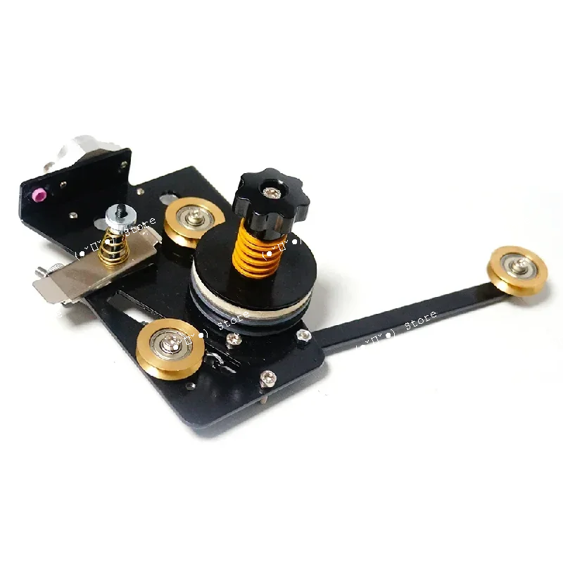 

Машина для намотки катушек с демпфирующим натяжителем, использующая диапазон диаметров проволоки 0,14-1,2 мм, с контроллером натяжения для намотчиков кабеля LY 810, 820, 860.