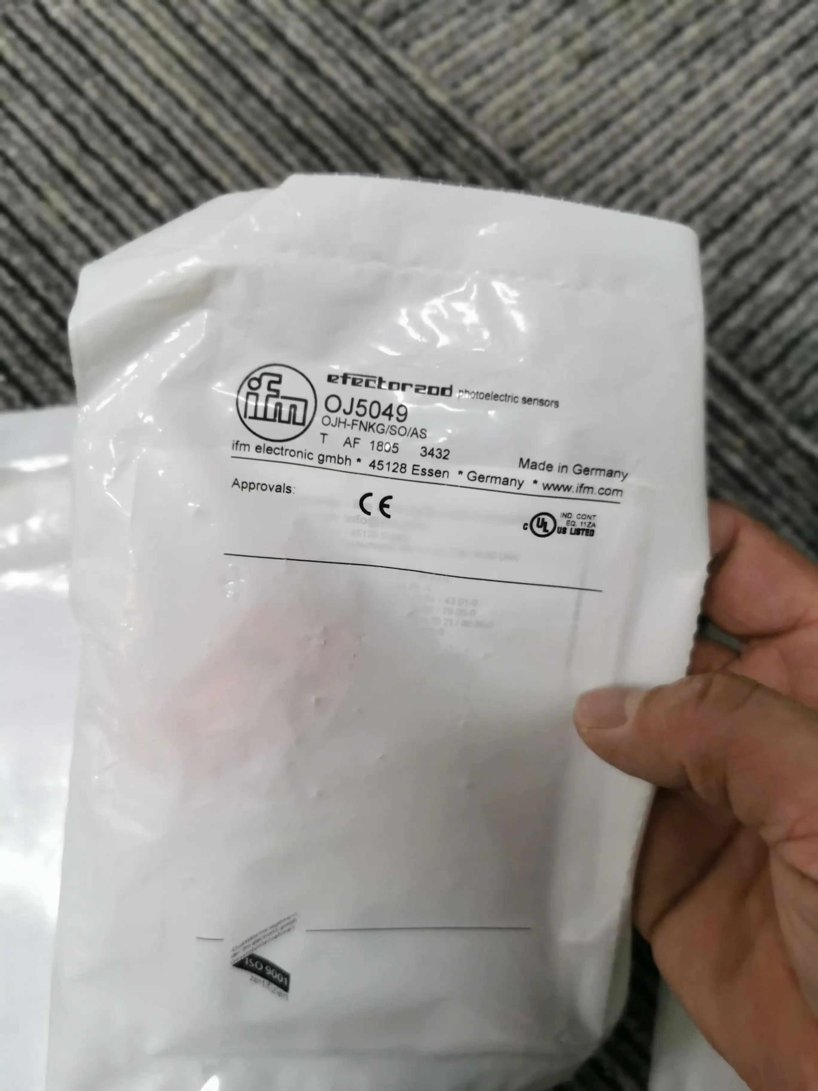 

IFM OJ5049 OJ5055 100% новый и оригинальный