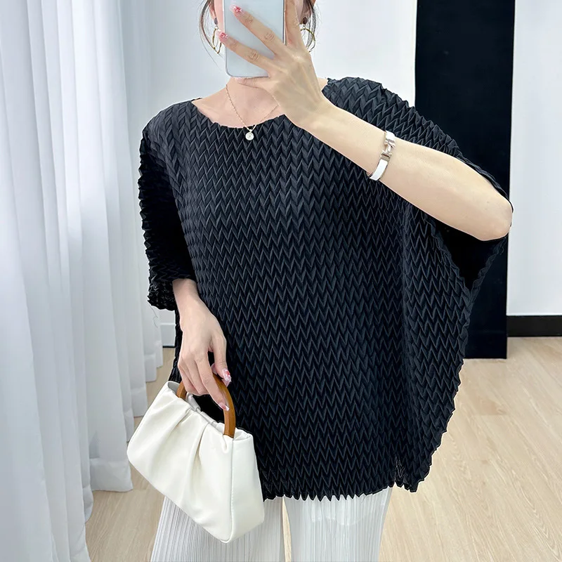 Miyake Pleated T-shirt Women's 2023 Summer New Fashion Casual Loose Versatile Bat Sleeve Round Neck Pleated Top