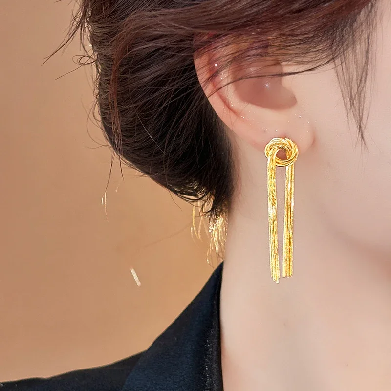 2025 Korea new design fashion jewelry 18K gold plated snake chain knot long tassel earrings elegant women\'s party accessories