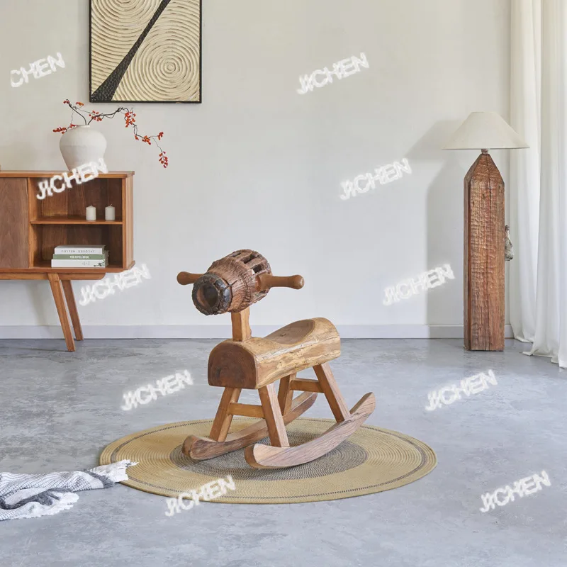 

Wabi-sabi wind old wooden horse rocking horse solid wooden seat rocking chair old axle horse homestay old objects