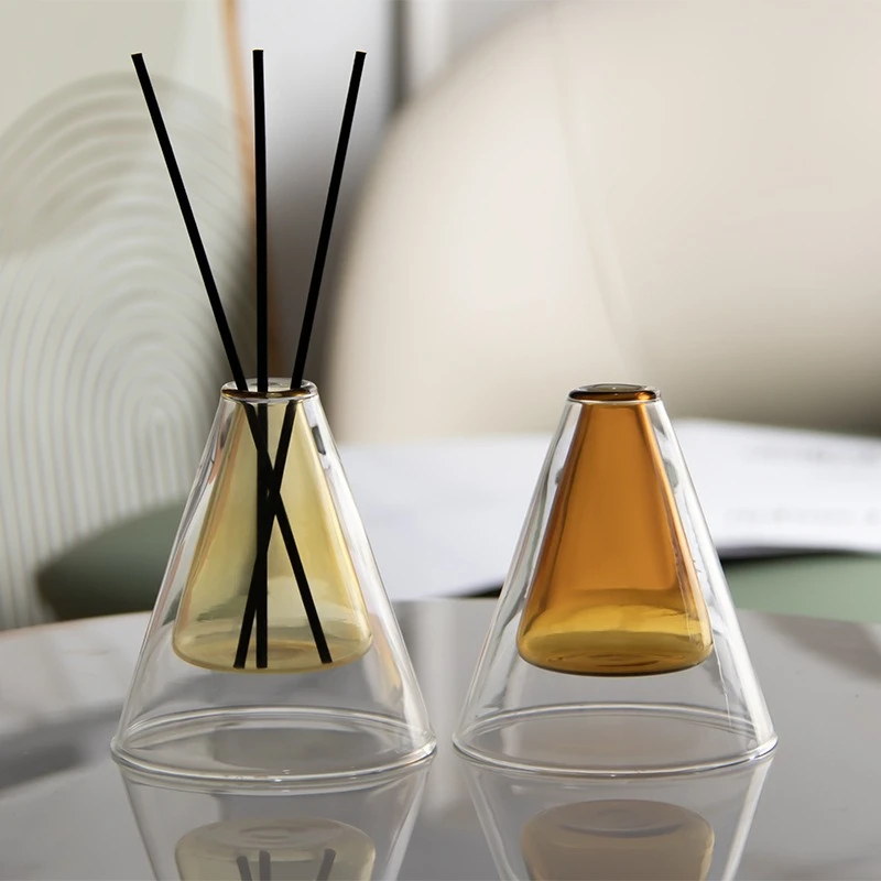 Glass Candle Holder Household Triangular Fragrance-scenting Glass Bottle Candle Stand Diffuser Decorative Candle Holder