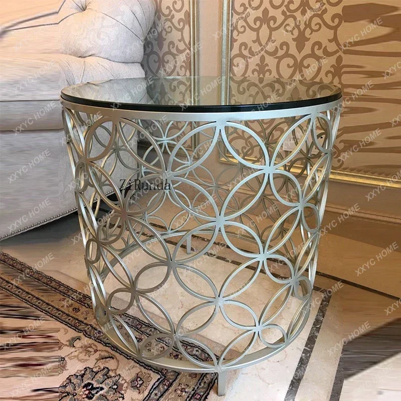 Modern simple corner table, light luxury tempered glass surface, stainless steel hollow sofa edge table,round small coffee tab