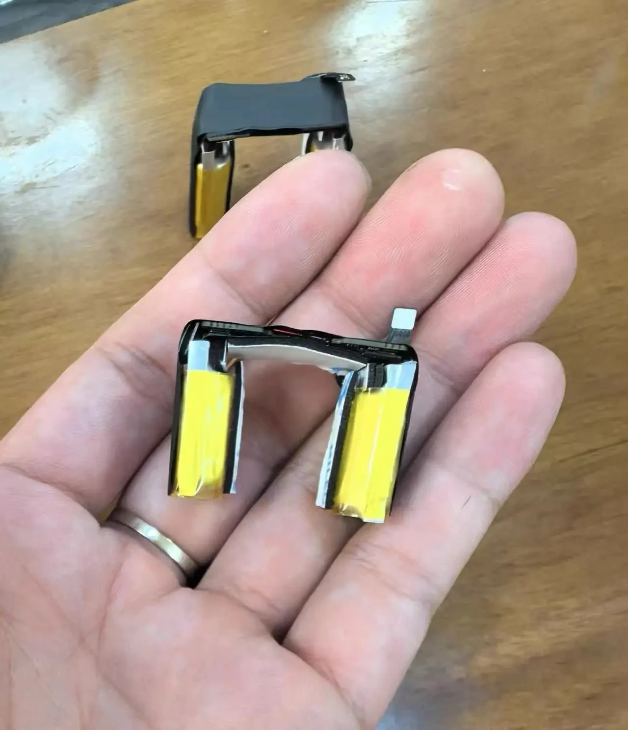 

for DJI Action 2 Osmo BCX103 vlog 3.85V/580mAh camera battery cell