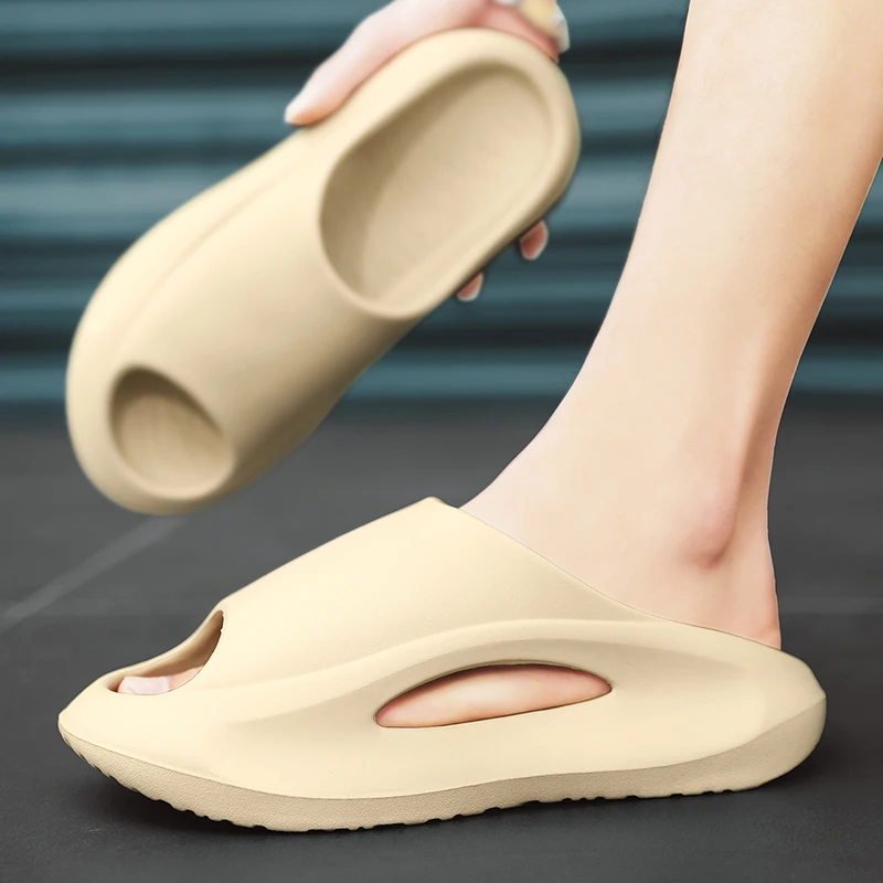 

Мужские сандалии Hollow Men на платформе, мягкие и удобные пляжные туфли, уличные спортивные шлепанцы, нескользящие тапочки для душа, мужские пляжные шлепанцы