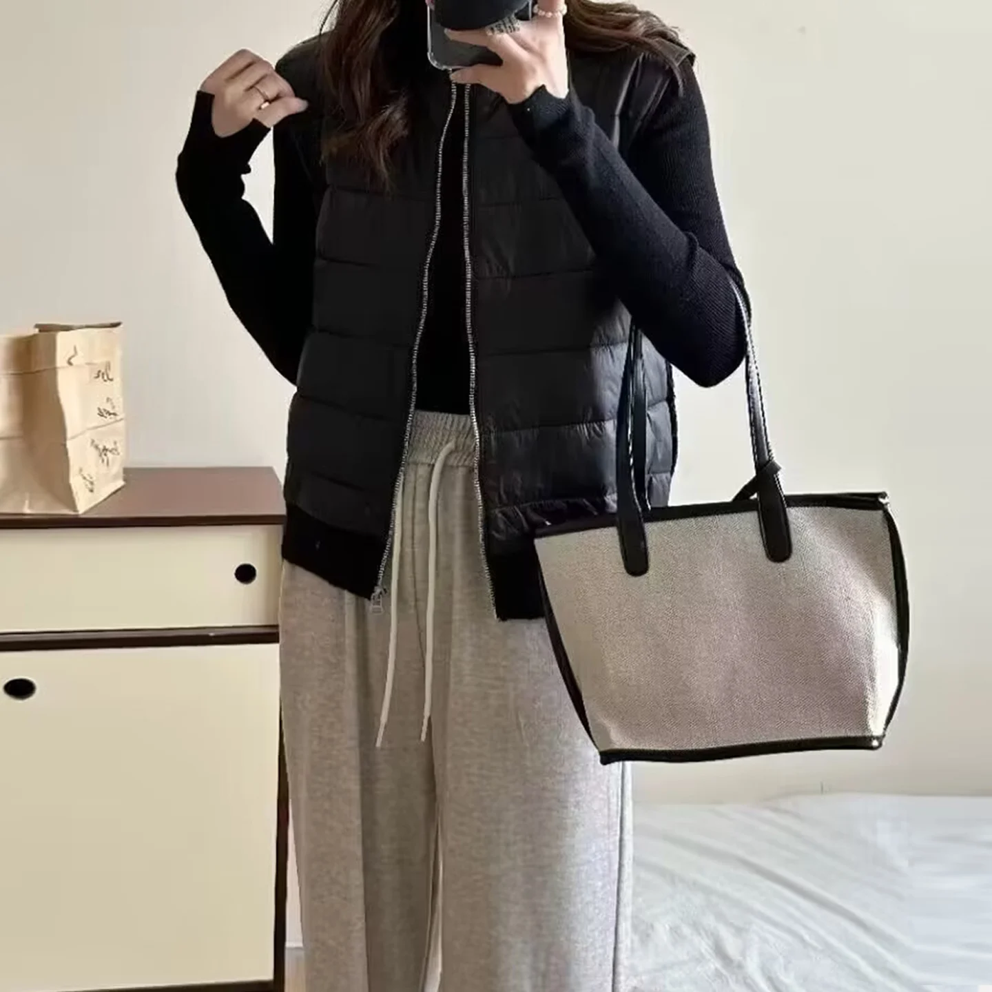 2025 가을 신상 여성 패션 캐주얼 스트라이프 타월 니들 스플라이싱 지퍼 조끼 편안한 일반 길이 출퇴근 디자인