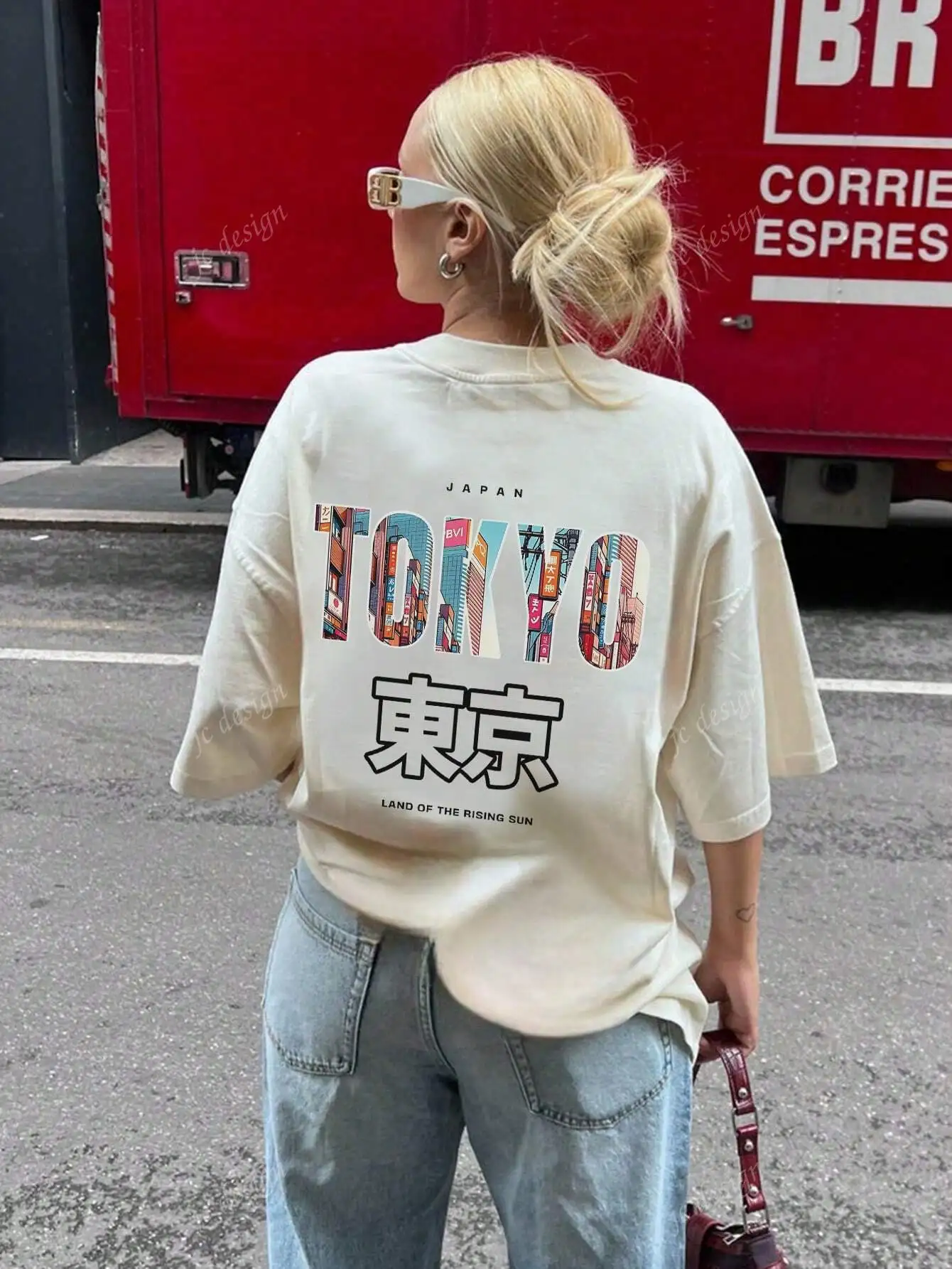 تي شيرت نسائي كاجوال عتيق مطبوع عليه طوكيو برقبة دائرية وأكمام قصيرة تي شيرت قطني عصري ومتعدد الاستخدامات قطع علوية جرافيك نسائية