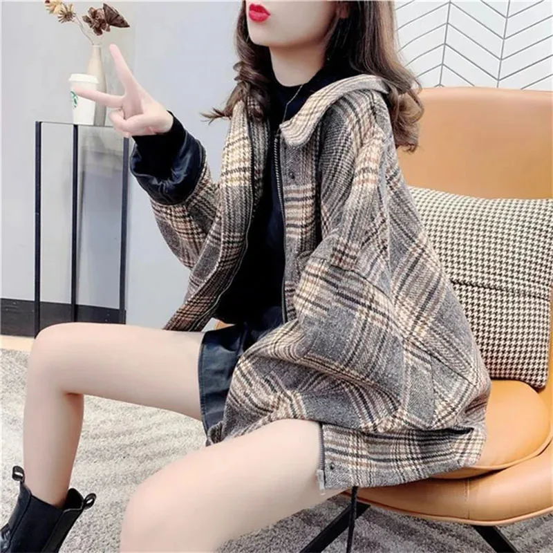 2024 Spring Women Woolen Plaid Shirt Jacket Female Autumn New Style Korean Loose Wild Hong Kong Retro Tops Woolen Short Jacket