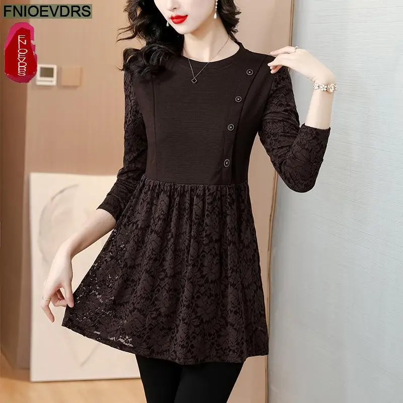 M-5XL New Year Black Lace Tops Women Winter Basic Warm Wear Button Retro Vintage French Design Shirts Velvet Tops Blouses