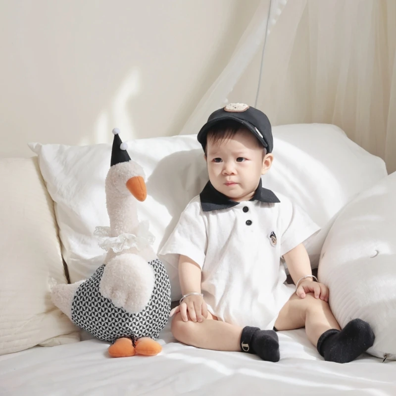 Newborn Baby Photography Props Backdrop Plush Cute duck Goose Posing Doll Outfits Set Accessories Studio Shooting Photo Prop