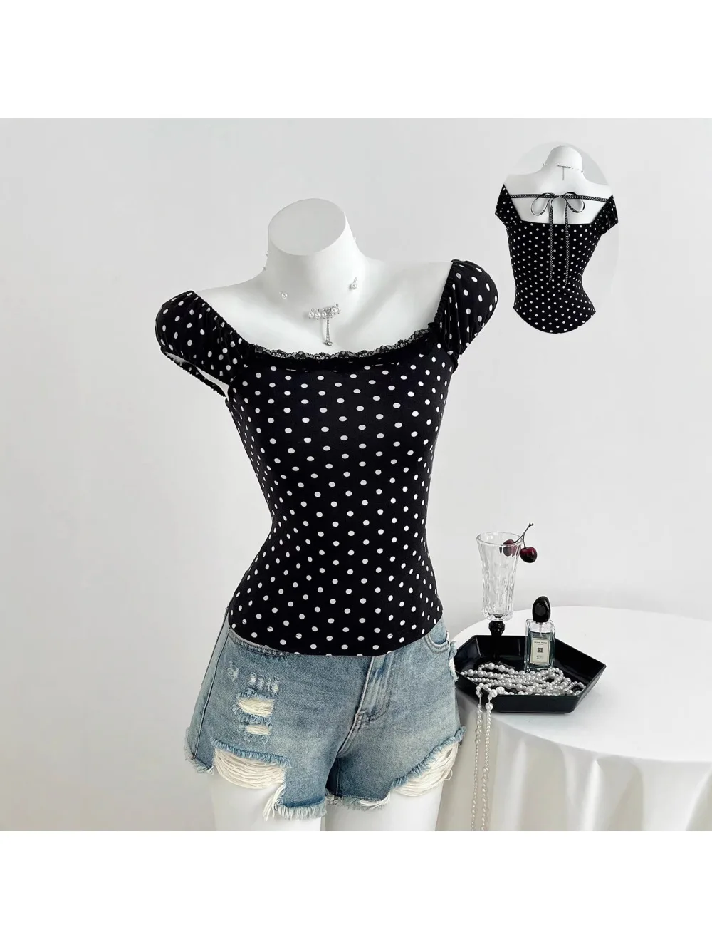 2026 Neues Elegantes Sommer-Top mit Polka-Dot-Spitzen-Patchwork, Quadratischem Ausschnitt, Lässigem Slim-Fit-Schnitt, Schnürung, Modisch, Schlicht, Vielseitig, Spicy Girl Y2K