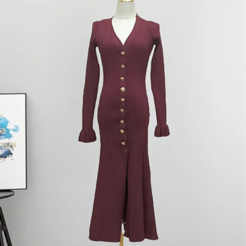 Waist Hugging Long Skirt for Women, V-neck Gold Buckle Single Breasted Skirt, 2025 Autumn and Winter New Slim Knit Skirt Dress