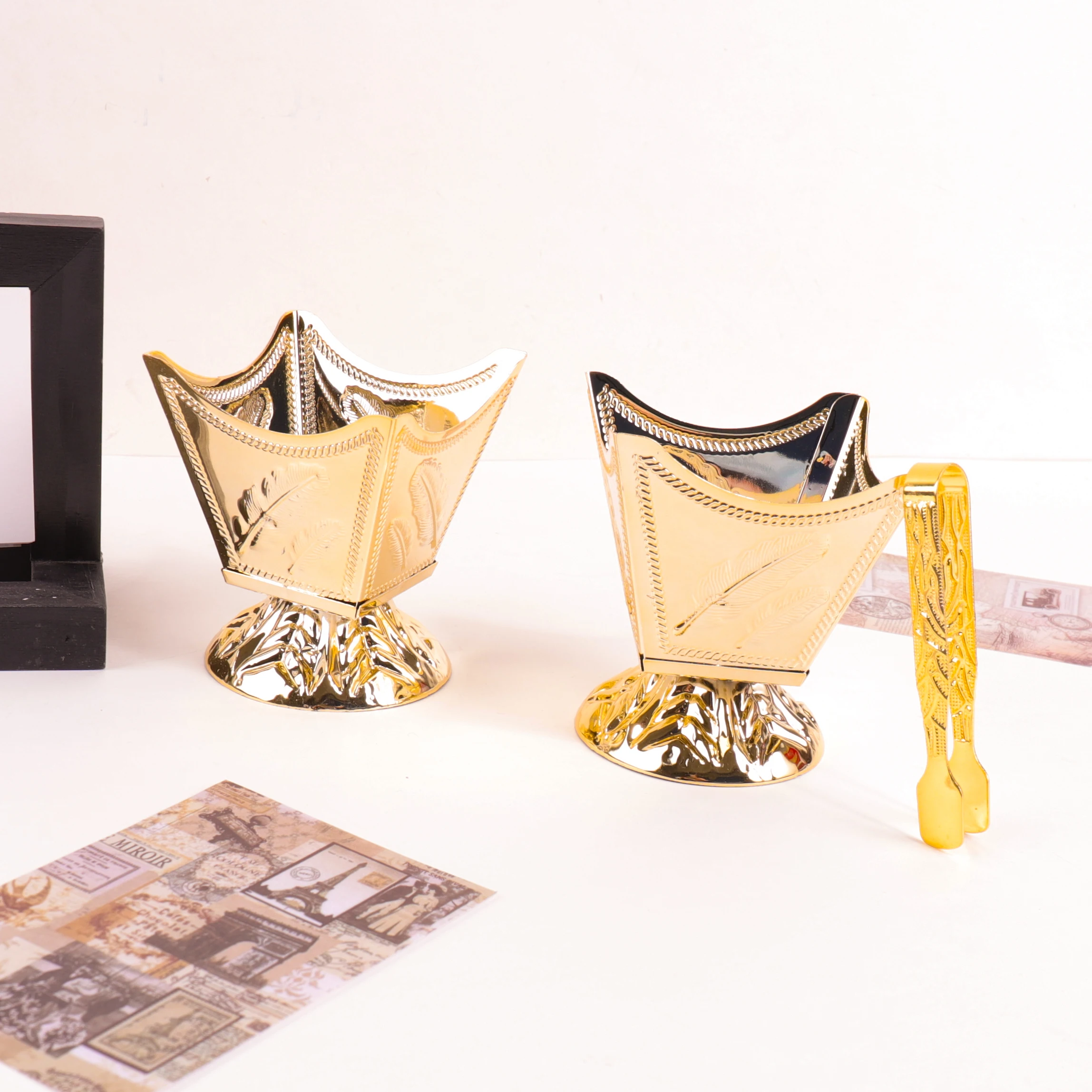Golden Four-Corner Bracket Aromatherapy Burner, Ramadan Vintage Fragrance Diffuser,Home and Office Decorative Ornament,Eid Gift