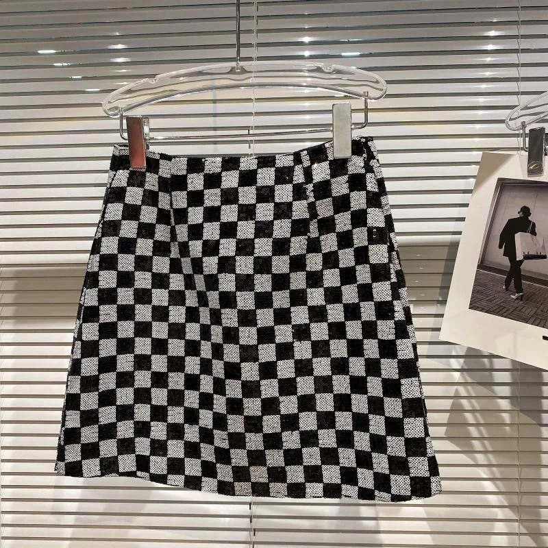 

Юбка трапециевидной формы для маленьких девочек, весна 2026, черно-белая клетчатая юбка с блестками и высокой талией, блестящая юбка на бедрах, клетчатая уличная одежда от 3 до 16 лет