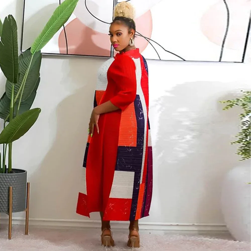 Gonna ampia altalena di fascia alta con temperamento primaverile a pieghe, spettacolo ampio, stampa a colori sottili, abito con maniche a sette minuti femminile