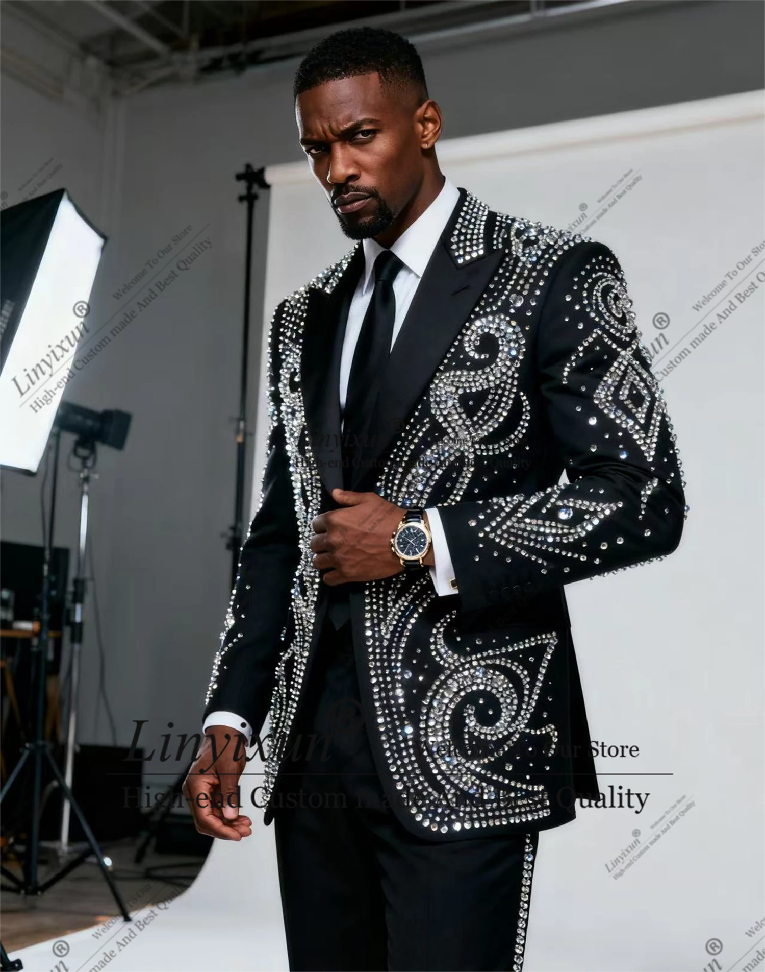 

Luxury Crystals Unique Men Suit For Wedding 2 Pieces Sets Male Prom Blazer Sparkly Diamond Beaded trajes para hombre Customized