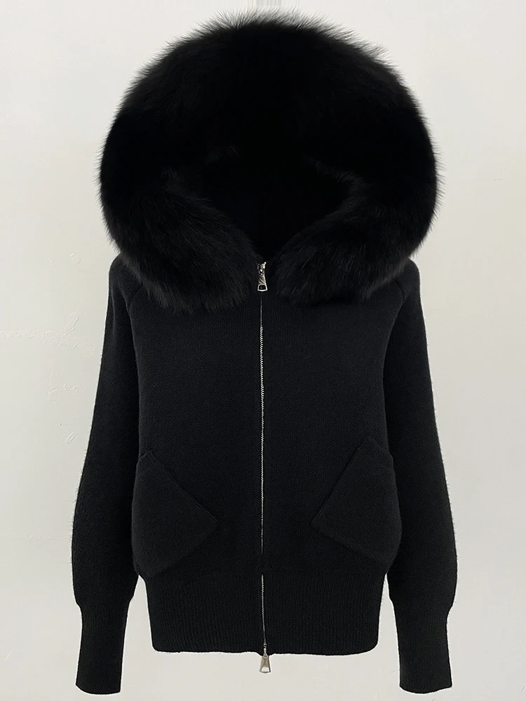 2025 Cappotto di pelliccia naturale Maglione da donna con cappuccio Grande collo di pelliccia di volpe reale Moda Autunno Inverno Abbigliamento Giacca corta lavorata a maglia femminile