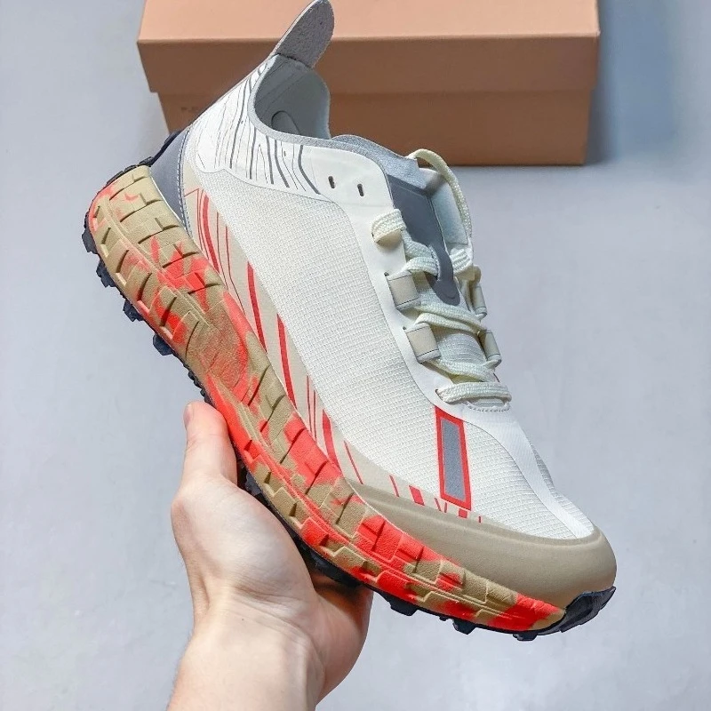 2026 New Luxury Hiking Men Shoes Anti-Slip Trekking Sneakers Men Unisex Climbing Shoes Women Top Quality Outdoor Shoe For Man