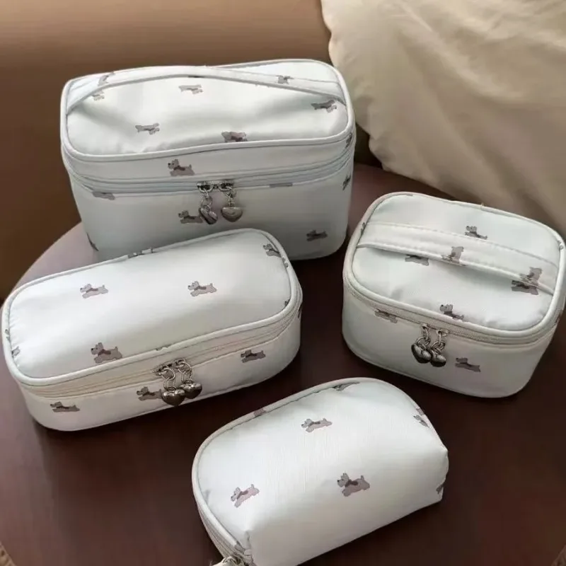 Cute Puppy Print Cosmetic Bag Outdoor Travel Friendly Roomy Waterproof Organizer