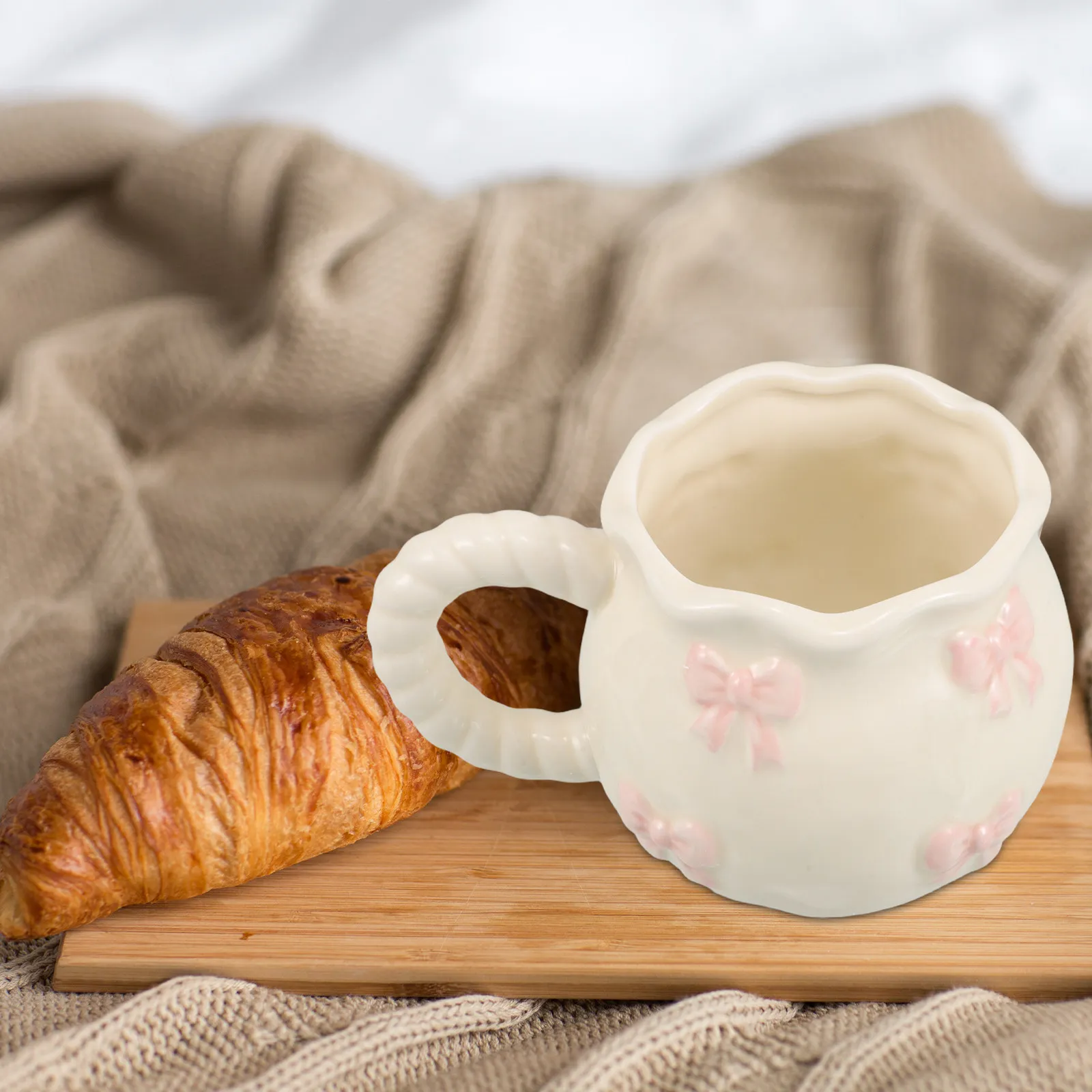 

Unique 3D Bowknot Ceramic Mug Handmade Bow Design Coffee Tea Cup for Morning Coffee Cappuccino Espresso Cute Creative Ceramic