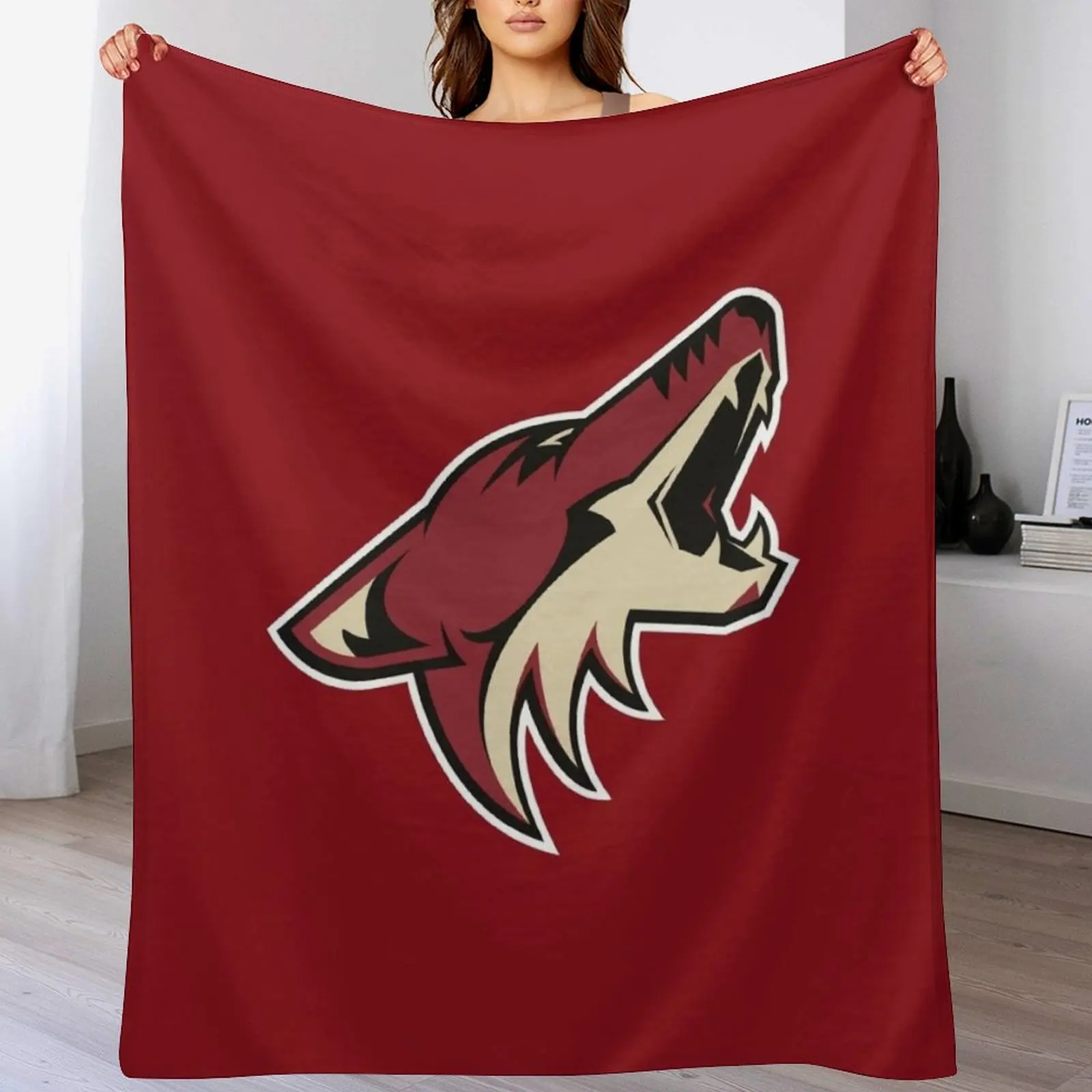 Coyotes logo Throw Blanket Faux Fur Soft Warm Blanket for Bed