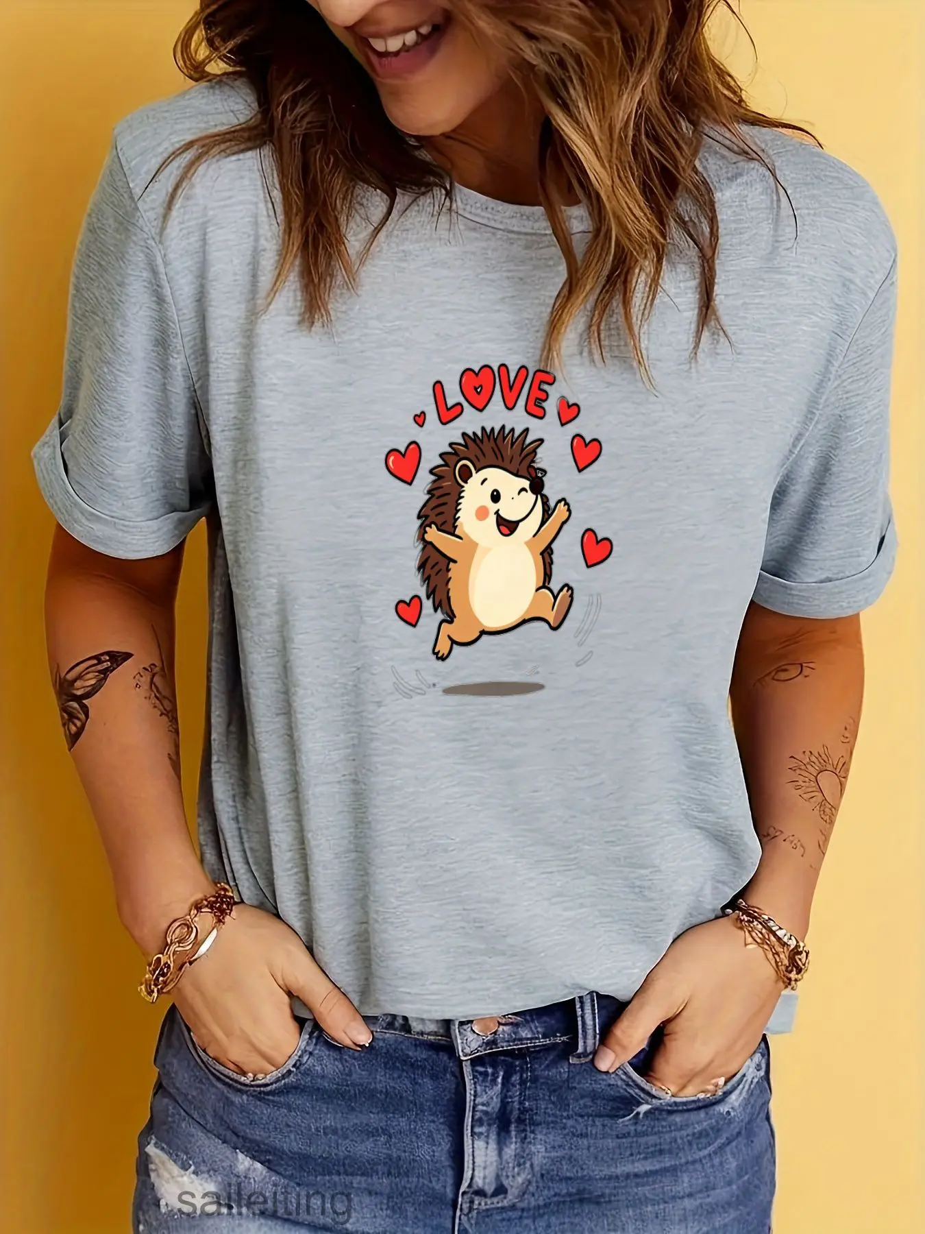 Cute Hedgehog Waving Love Heart Print T-Shirt for Women Men - Casual Short Sleeve Summer Breathable Tee, Perfect Valentine's