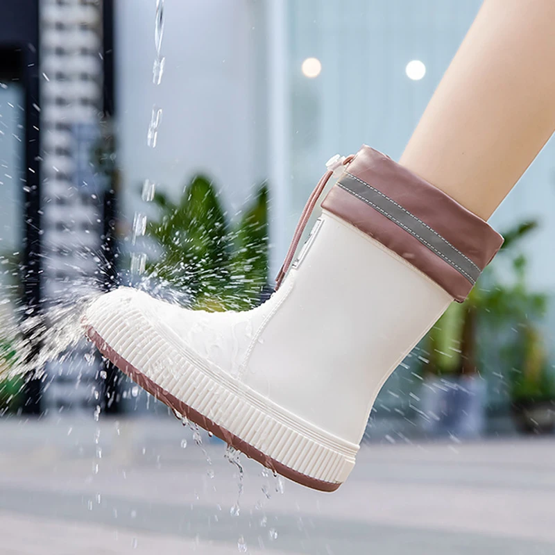 Mid-tube Beam Mouth Fashion New Women's Rain Boots Rainy Season Outdoor Non-Slip Rubber Soft Comfortable Kitchen Work Rain Boots