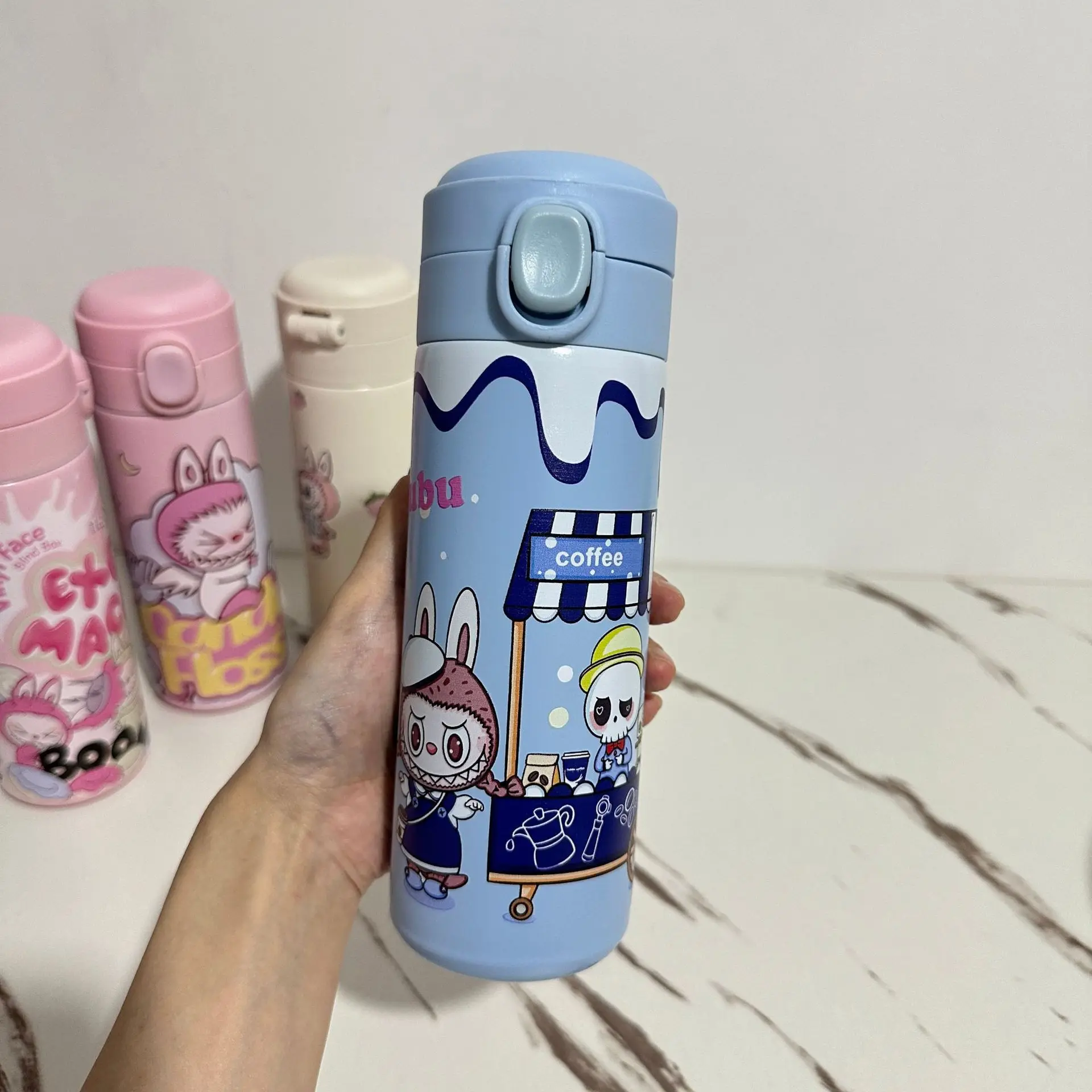 New Top Selling Labubu Periphery Cartoon Insulated Cup With Large Capacity Elastic Buckle 304 Stainless Steel Pea Cup Kid Gift