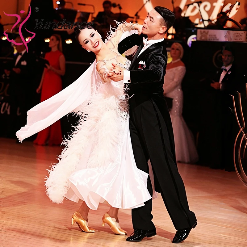 B-26060 Blackpool Competition Standard Ballroom Dance Dress Elegance White Chrisanne Satin Chiffon Ostrich Feathers Stage Wear