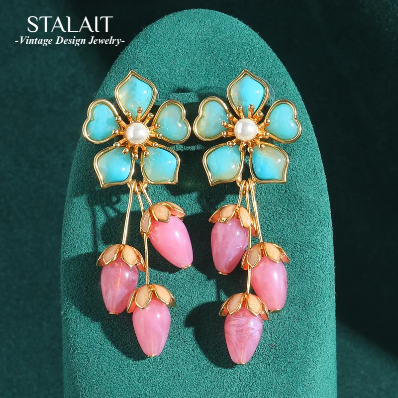 

Luxury Blue Flower Earrings Dangle Natural Stone Pink Strawberry Rose Quartz Drop Gold Color Accessories Jewelry Woman 2026 Gift