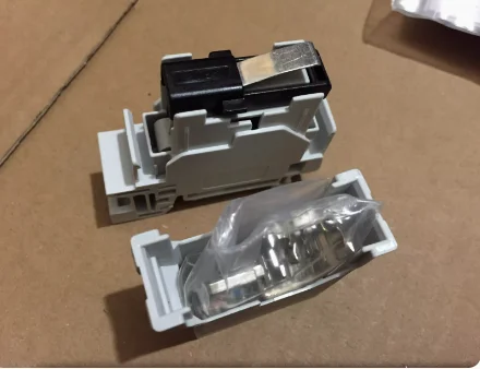 Terminal novo e original, IE a RJ45 F-J-A, 8946930000