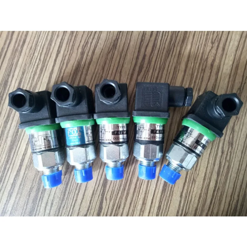 أجزاء لمفتاح الضغط F4R1M3 F4S1M3 F4Y6M3 F4Z1M3 F4V1M3 K4YCF1