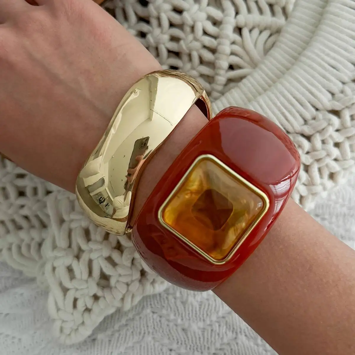 SHIXIN 6 Colors Vintage Colorful Acrylic Oval Wide Chunky Bracelet Women Geometric Exaggerated Stackable Cuff Bangle Jewelry New