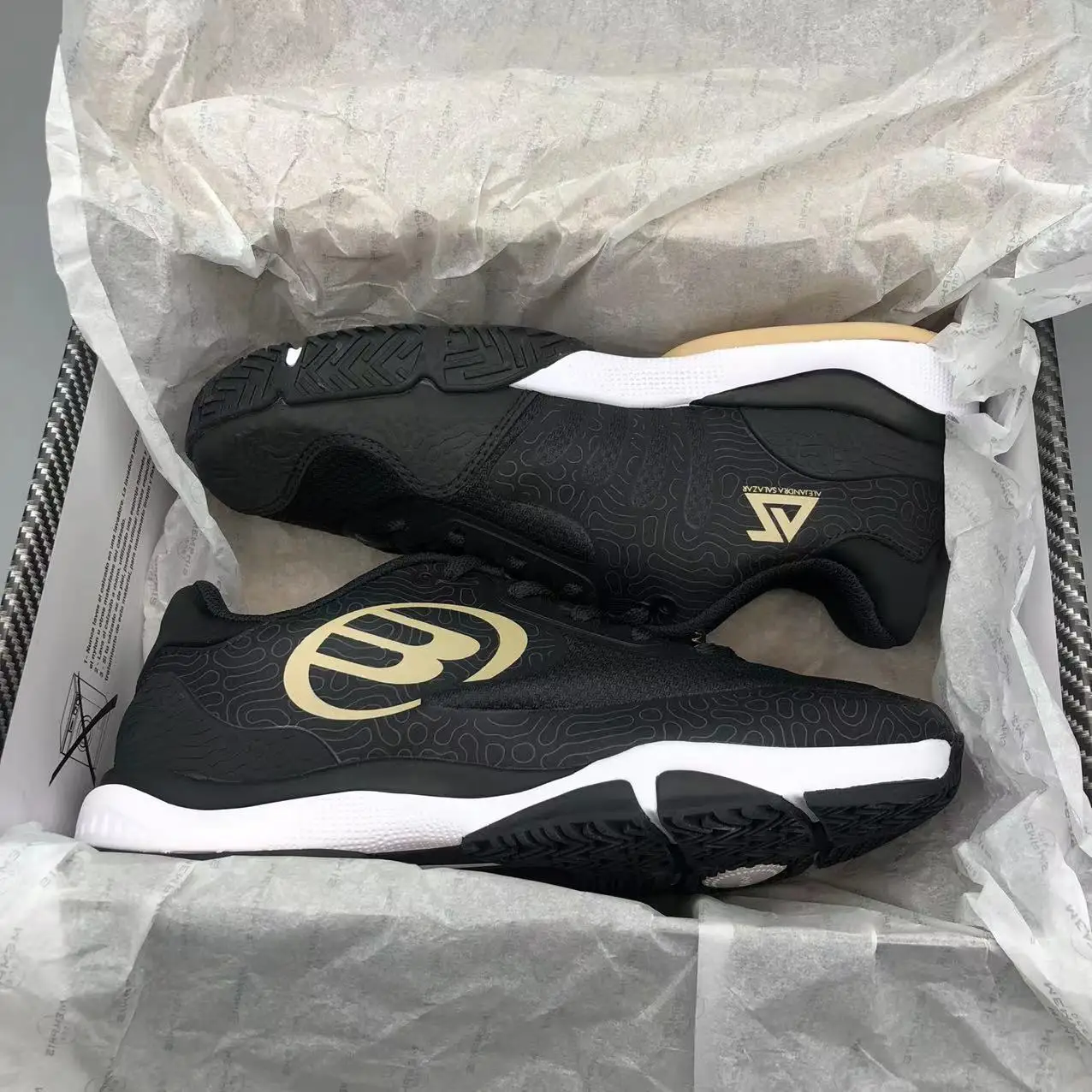 Badminton shoes training sports shoes indoor wear-resistant comfortable breathable outside non-slip table tennis sports shoes